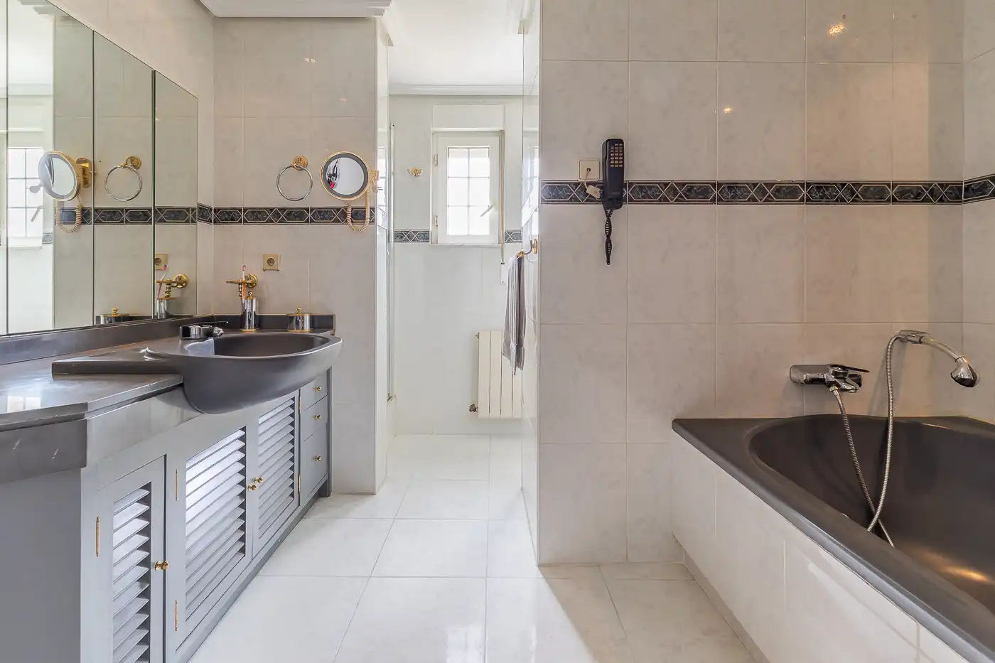 Bany de Casa o xalet en venda en Pozuelo de Alarcón amb Aire condicionat, Jardí privat i Parquet