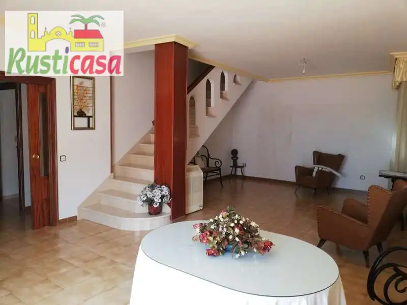 Dúplex en venta en Bailén con Calefacción, Terraza y Trastero