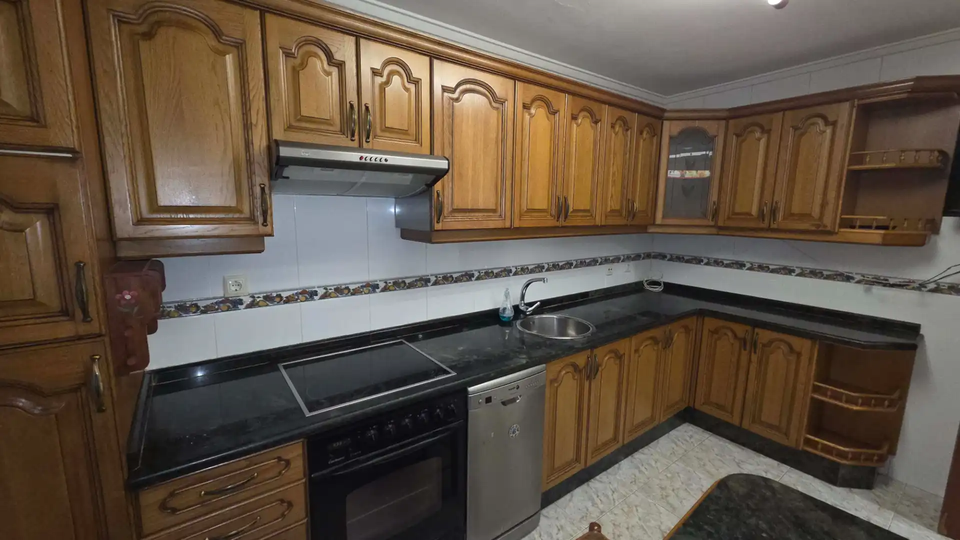 Küche von Wohnung zum Verkauf in San Martín del Rey Aurelio mit Heizung, Parkett und Terrasse