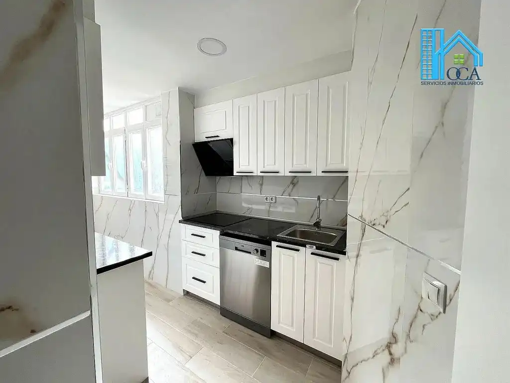 Kitchen of Flat for sale in Madrid  with Air Conditioner