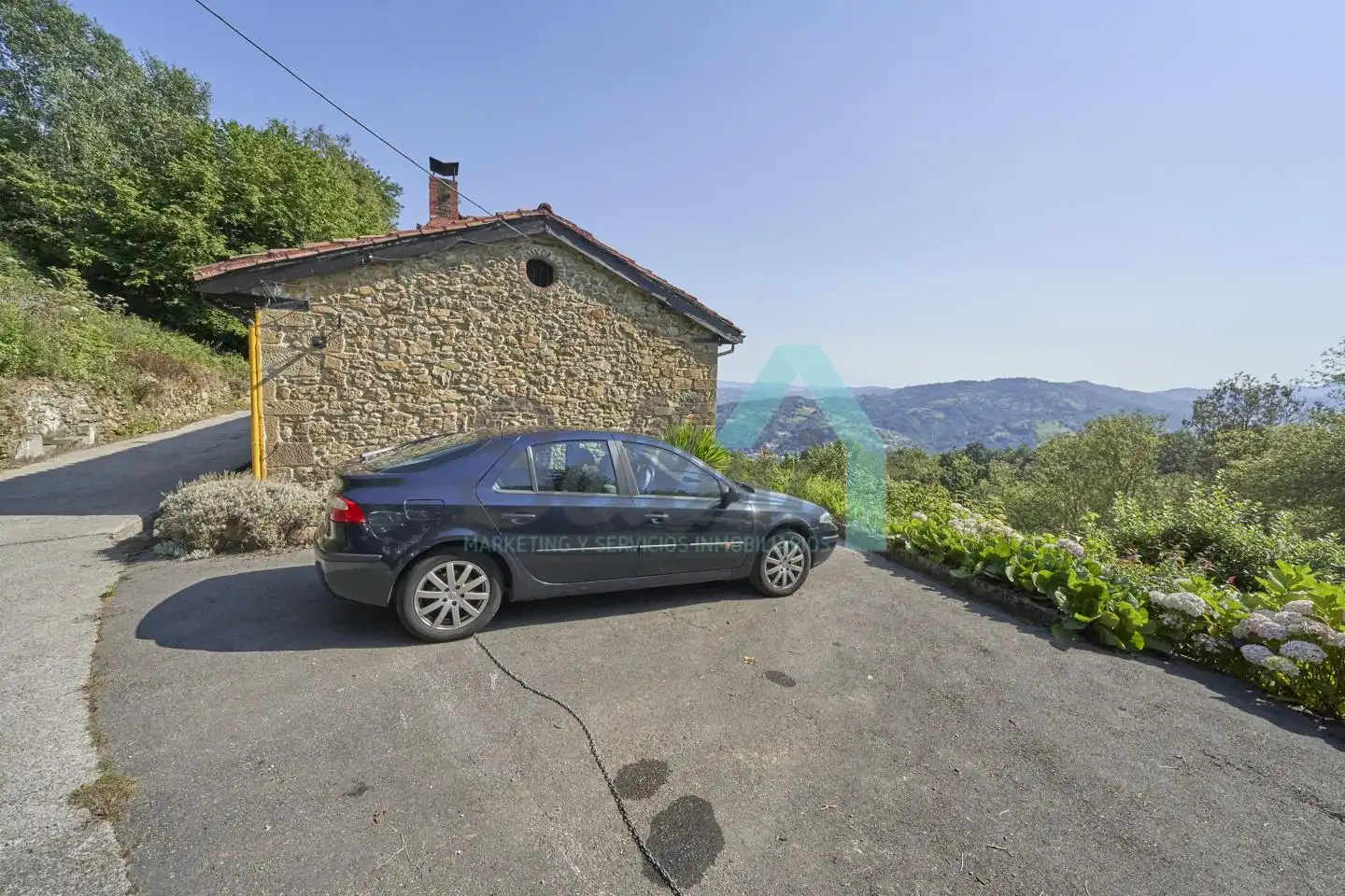 Parking of Houses for sale in Langreo  with Private garden and Balcony