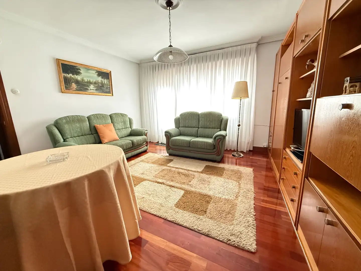 Living room of Flat for sale in Bilbao   with Heating, Terrace and Furnished