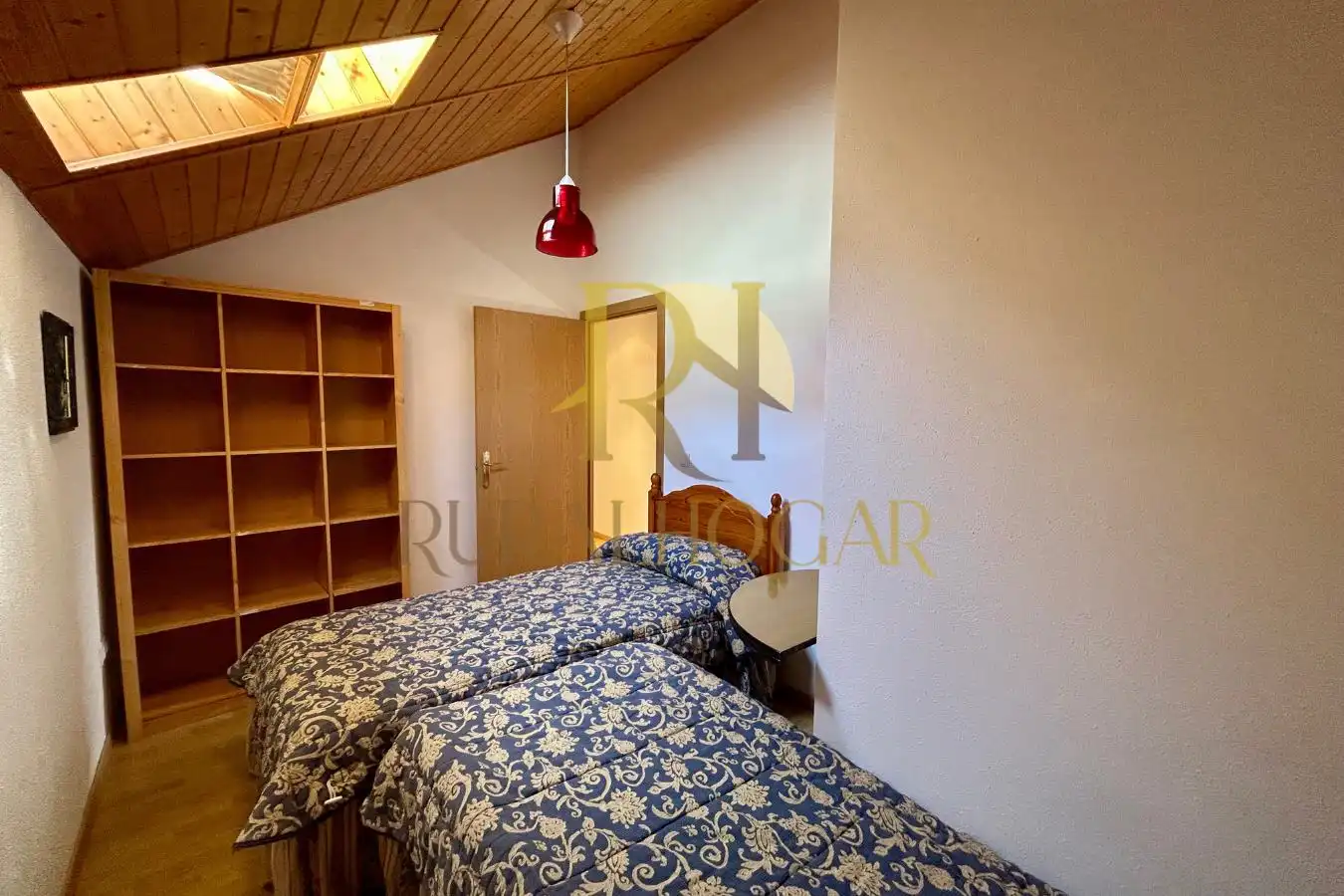 Schlafzimmer von Wohnung zum Verkauf in Cabrillanes