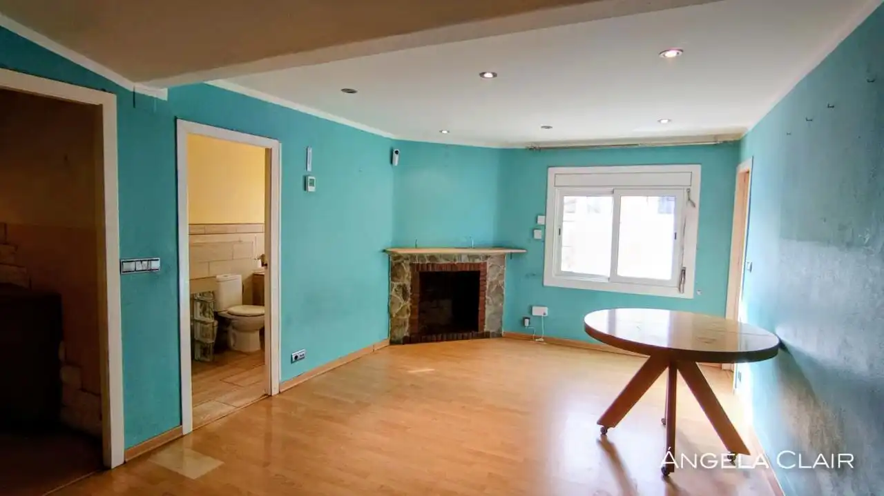 Sala de estar de Piso en venta en Ripollet con Calefacción, Parquet y Balcón
