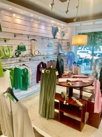 Local comercial en Alquiler en Calle de Jiménez Aranda en La Calzada - La Florida