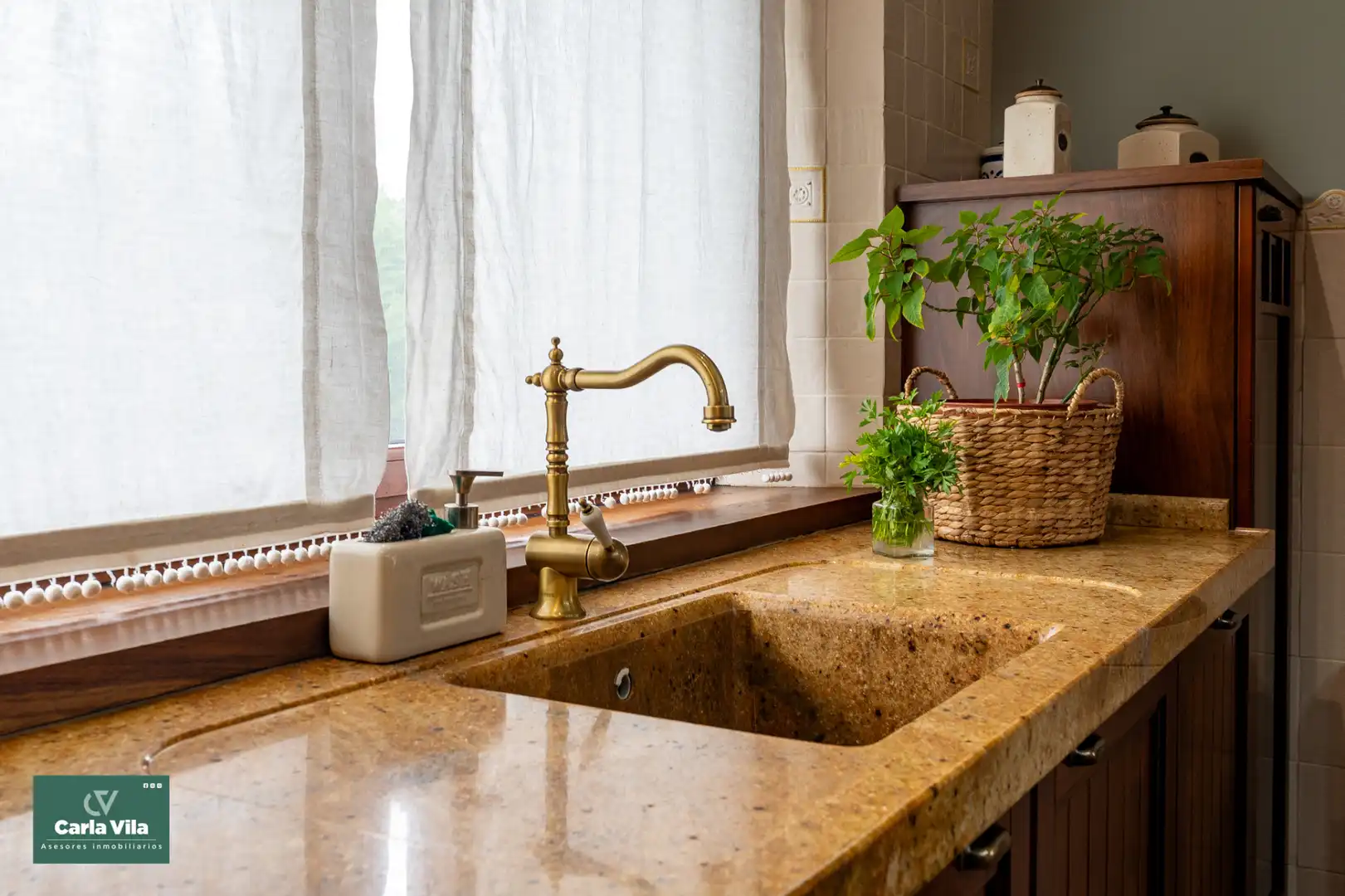 Kitchen of Houses for sale in Lugo  with Heating, Private garden and Parquet flooring