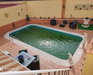 Piscina de Casa o xalet en venda en Mérida amb Aire condicionat, Calefacció i Terrassa