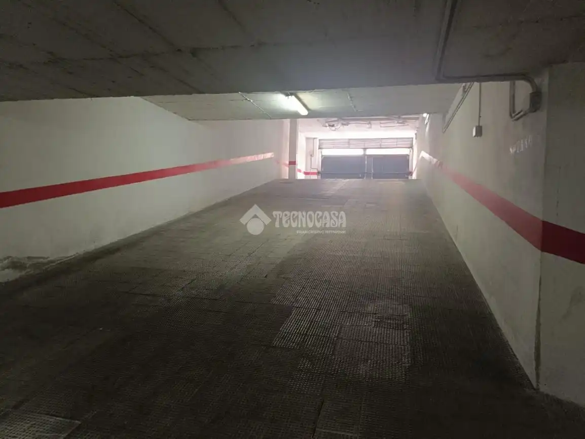 Aparcament amb ascensor en venda a Cerro - Amate, imagen 10