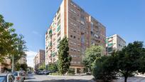 Exterior view of Flat for sale in  Granada Capital