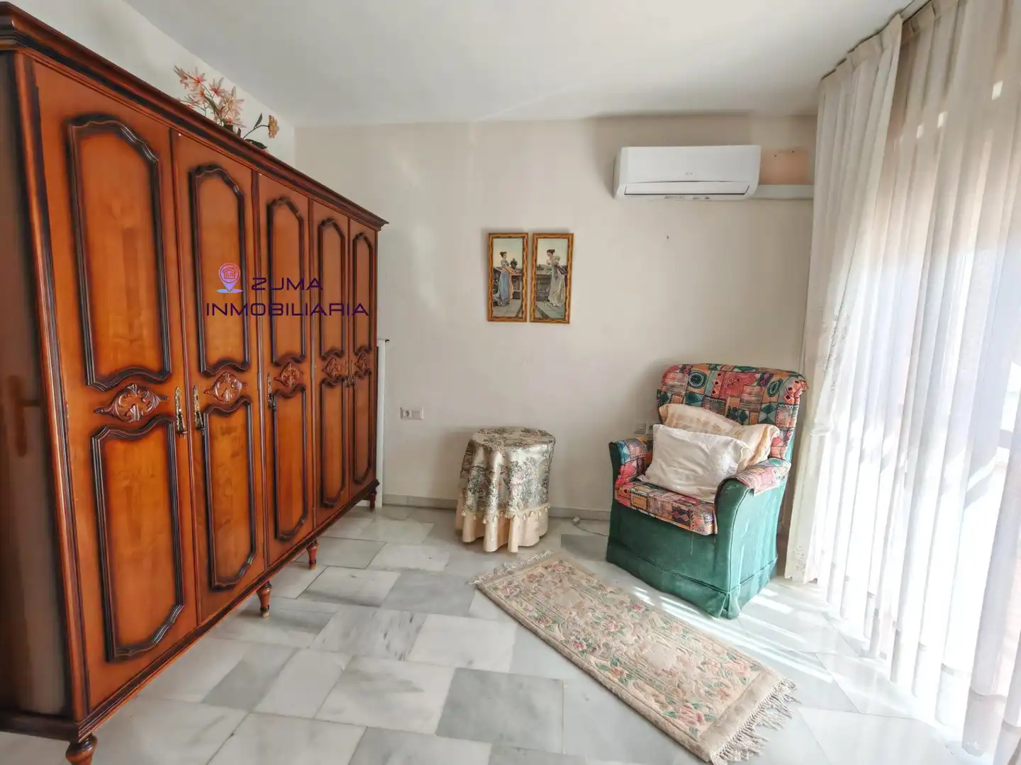Casa adosada en venta en Churriana