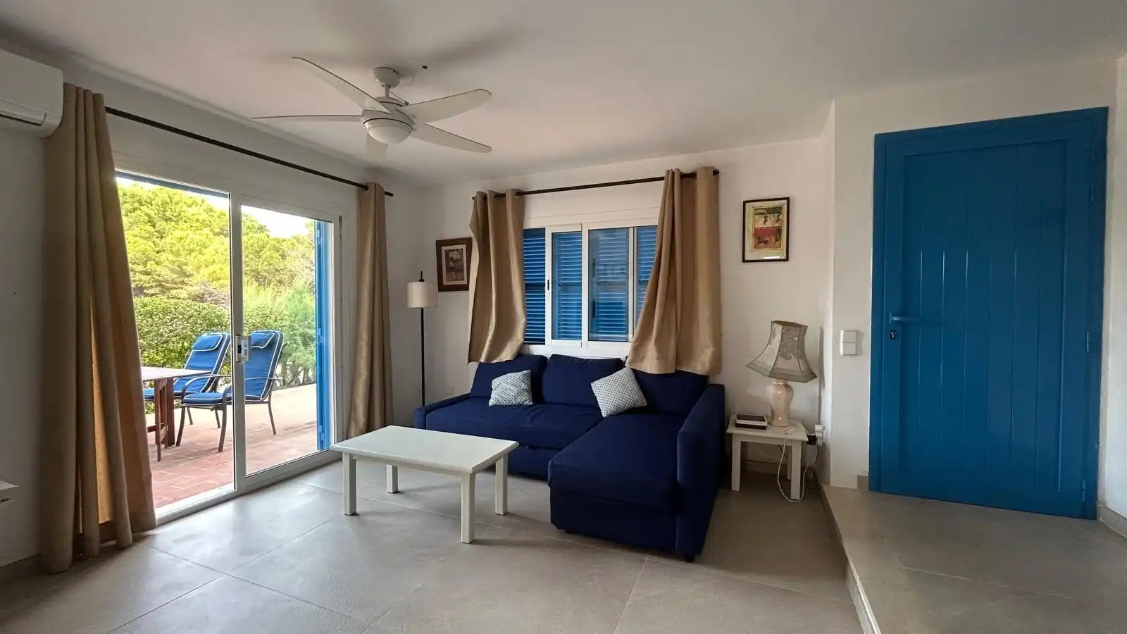 Sala d'estar de Casa adosada en venda en Santa Margalida amb Calefacció, Jardí privat i Terrassa