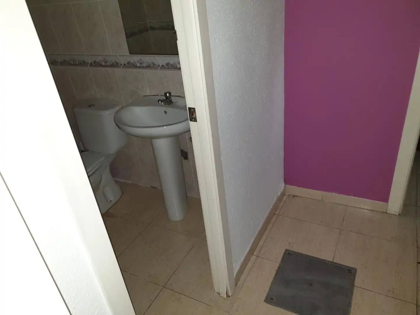 Baño de Local en venta en Elda
