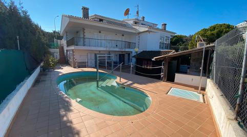 Foto 2 de Casa adosada en venda a Carrer de Costa Rica, Las Atalayas - Urmi - Cerro de Mar, Castellón