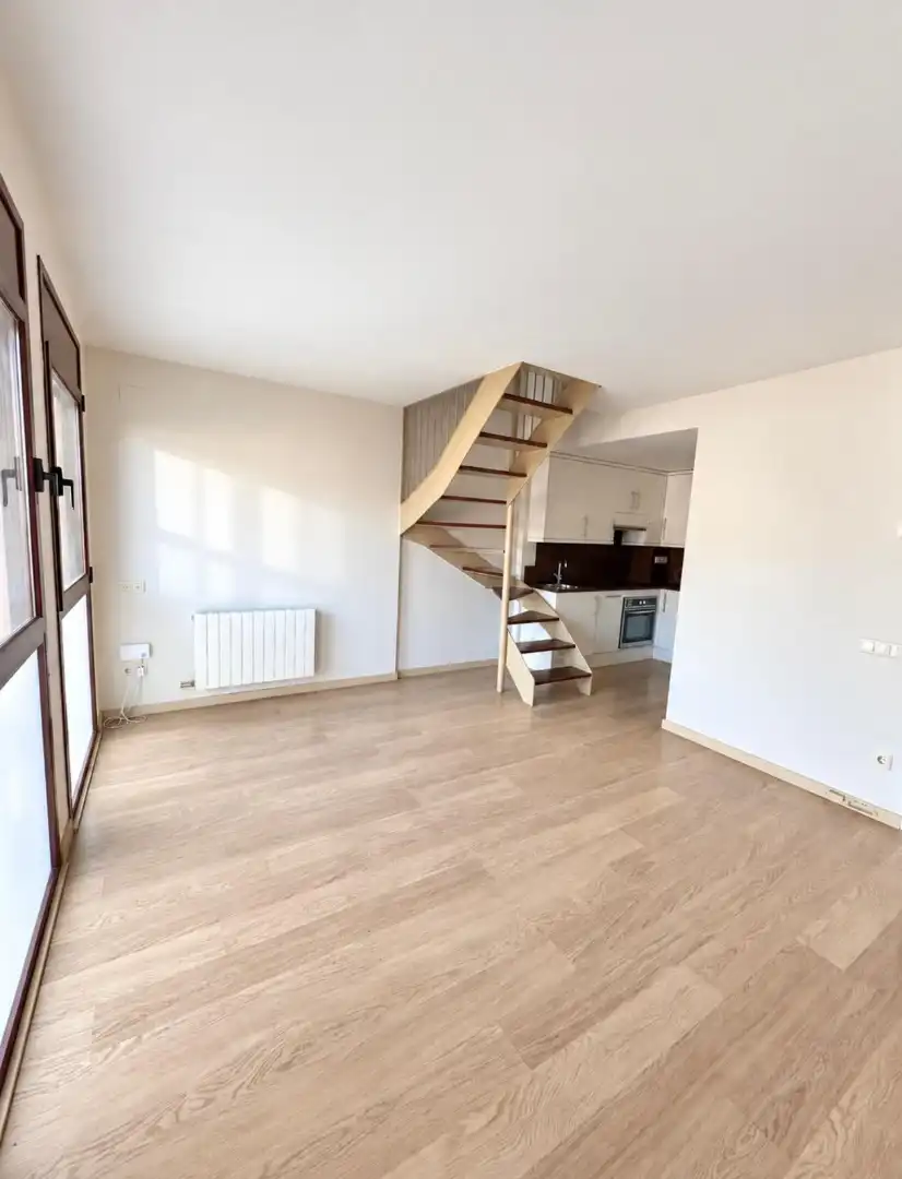 Dúplex con ascensor en venta en Carrer Torrenova, imagen 3
