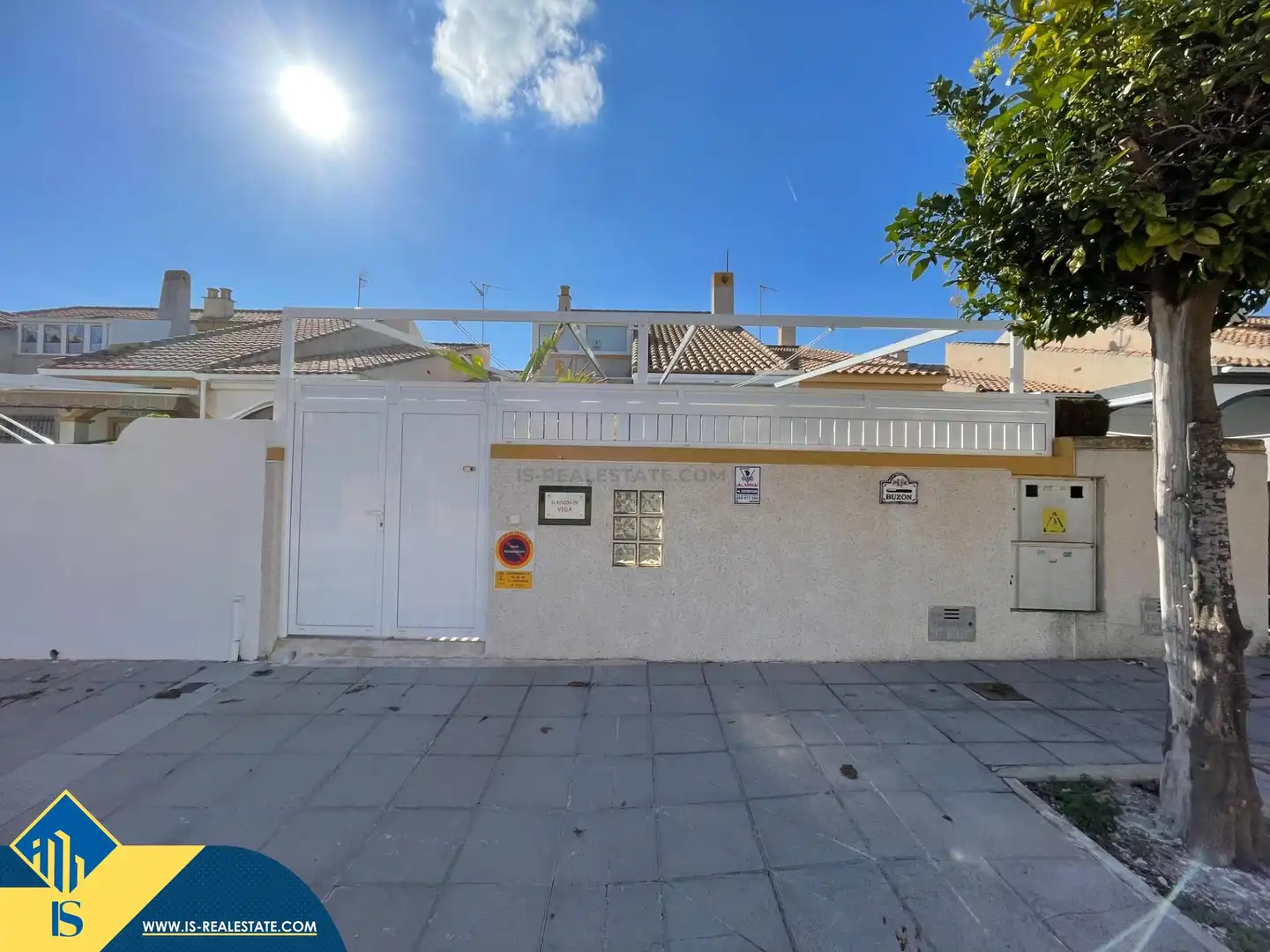 Außenansicht von Maisonette zum Verkauf in Pilar de la Horadada mit Terrasse, Schwimmbad und Möbliert