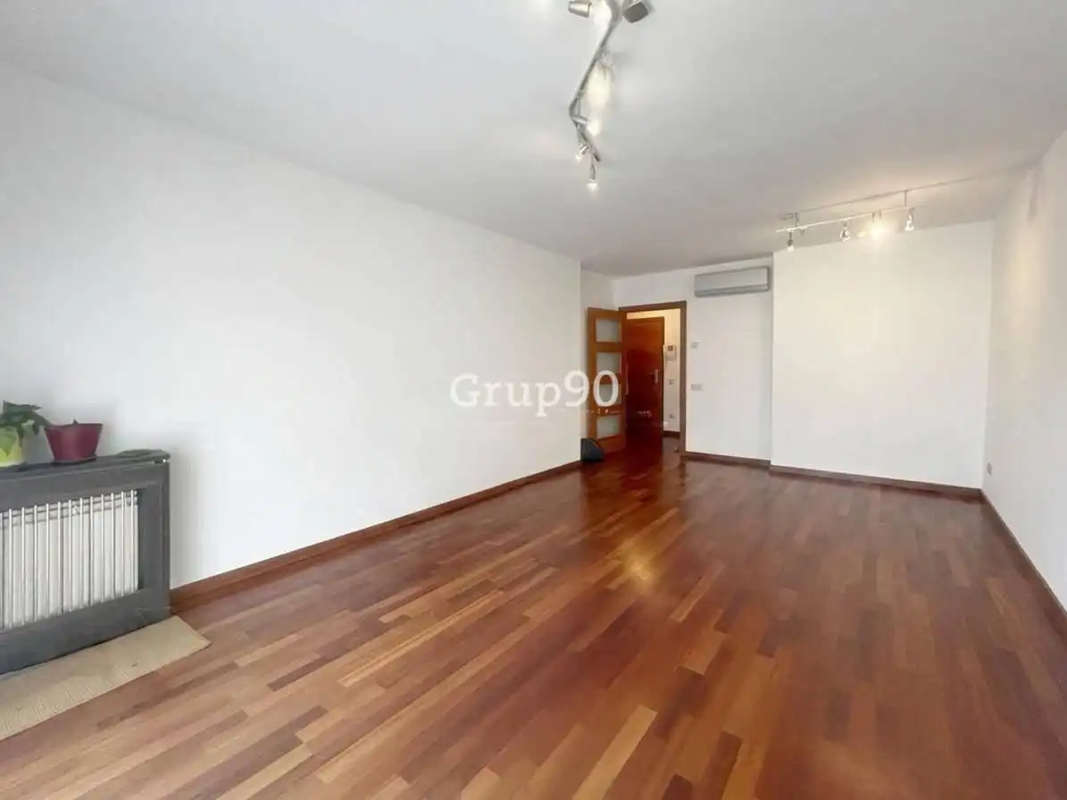 Flat for sale in  Lleida Capital  with Air Conditioner, Heating and Parquet flooring