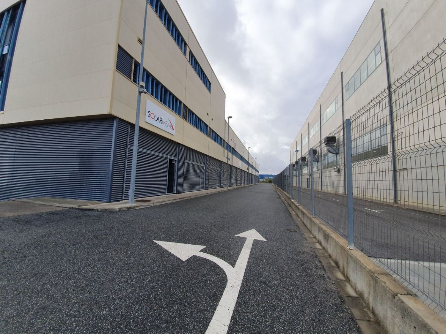 Vista exterior de Oficina de lloguer en La Rinconada