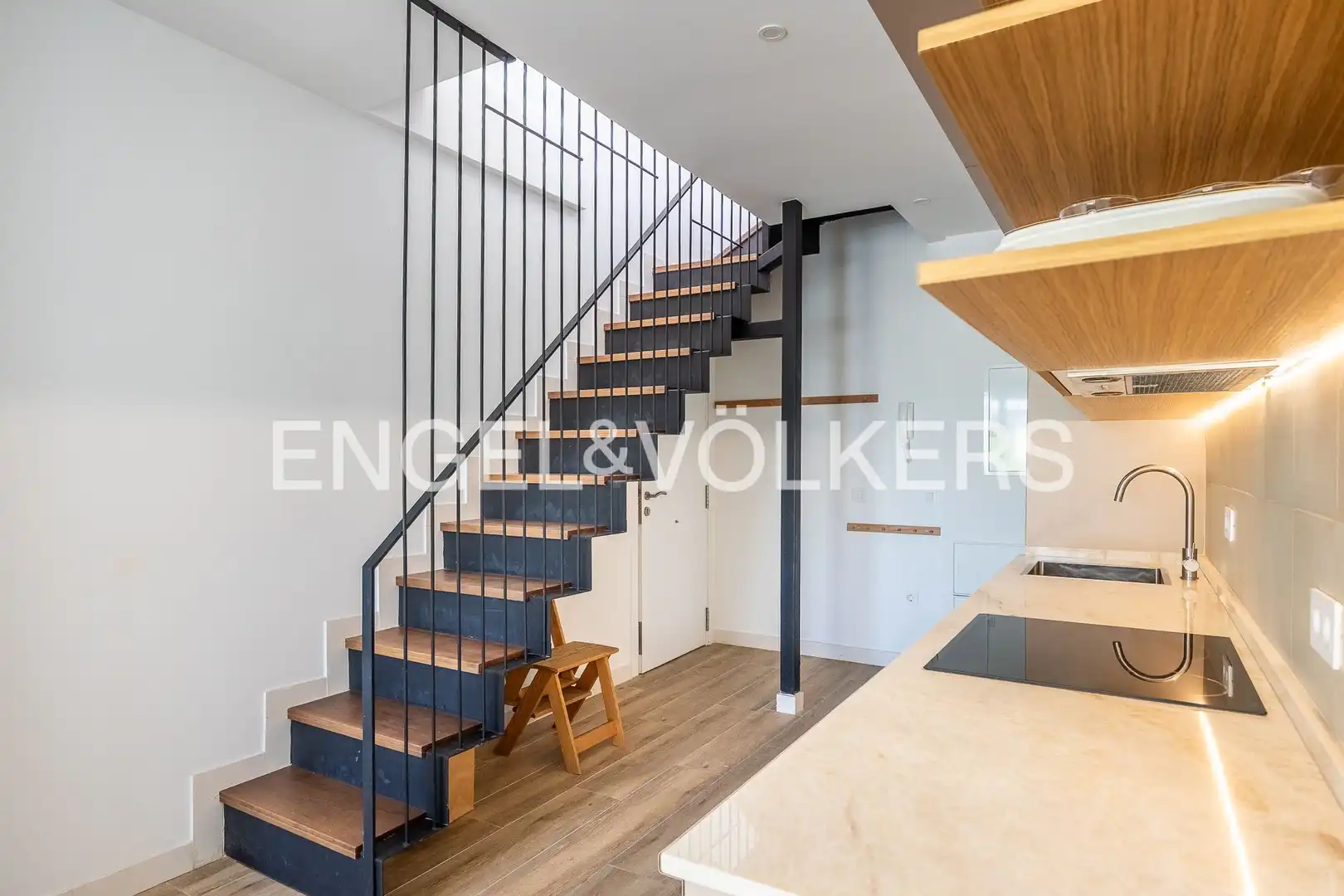 Kitchen of Duplexes for sale in Sevilla  with Air Conditioner, Heating and Terrace