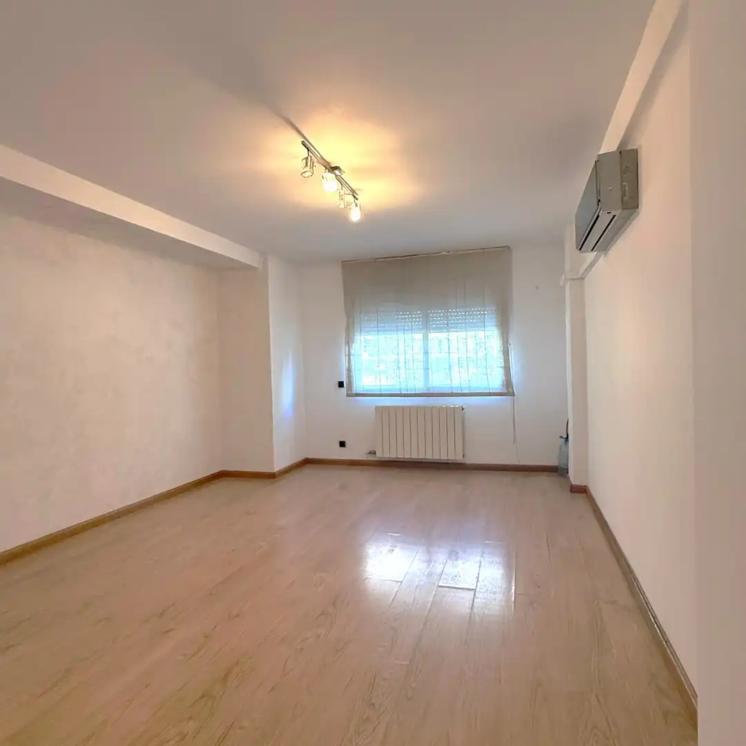 Habitación de Piso en venta en Barcelona con Aire acondicionado, Calefacción y Parquet