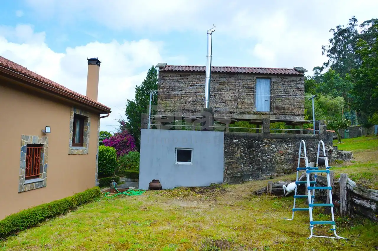 Casa o xalet en venda en Zas amb Calefacció, Jardí privat i Traster