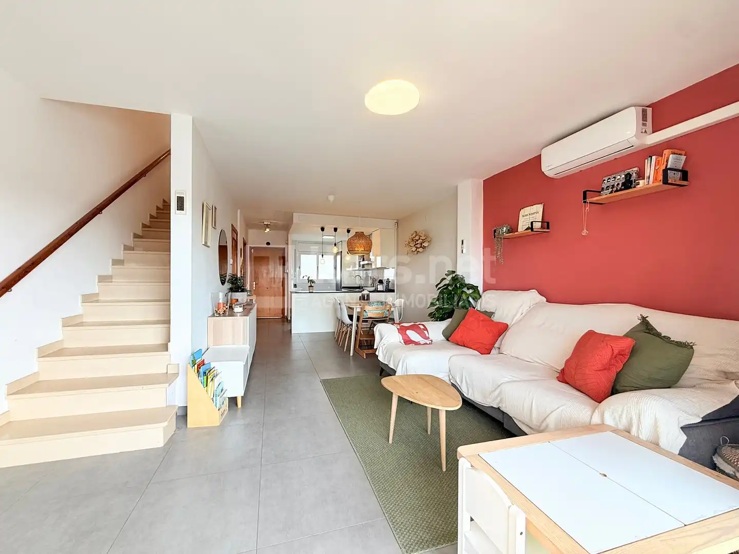 Sala de estar de Casa adosada en venta en El Vendrell con Aire acondicionado, Calefacción y Terraza