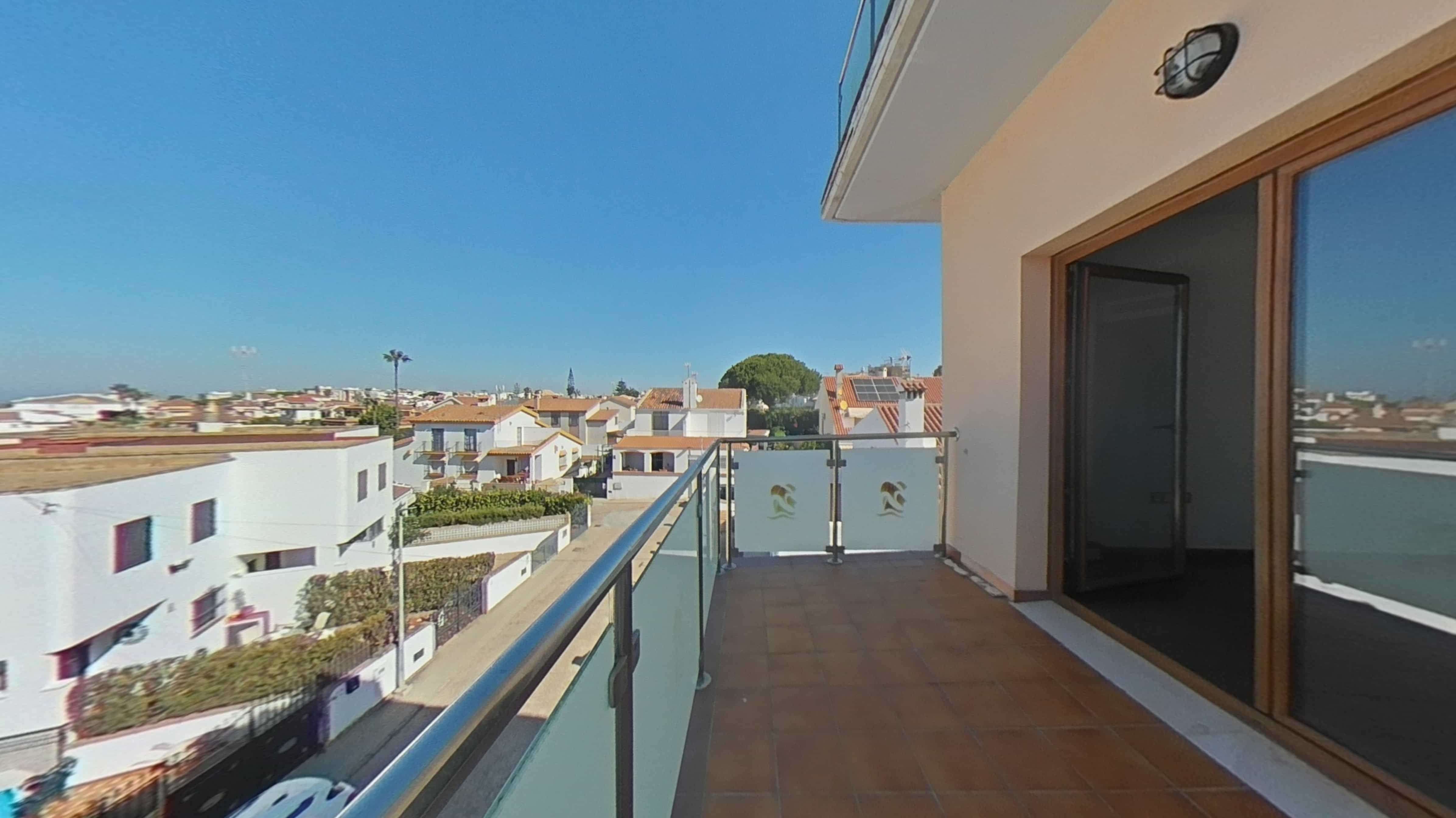 Terrasse von Wohnungen zum verkauf in Mazagón mit Schwimmbad und Balkon