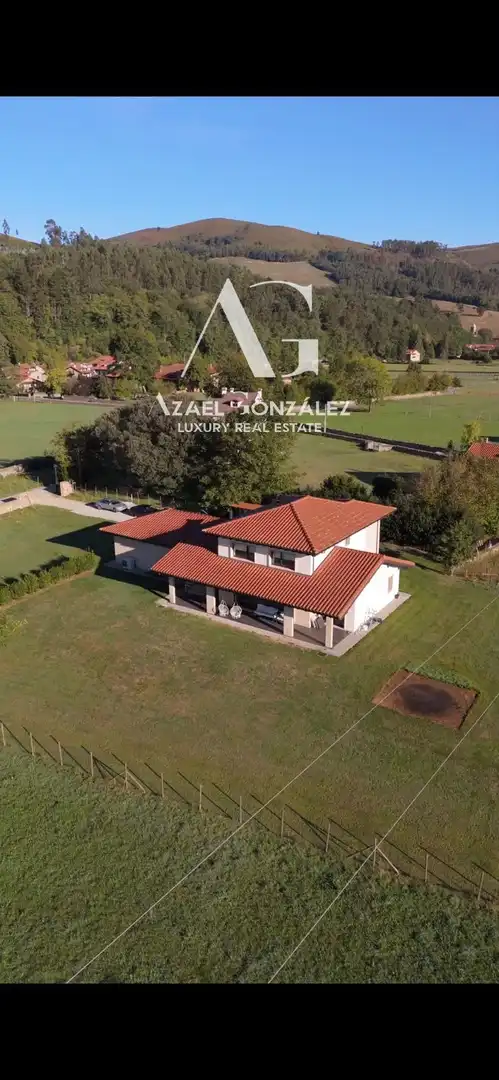 Exterior view of Houses for sale in Cabuérniga, Cantabria