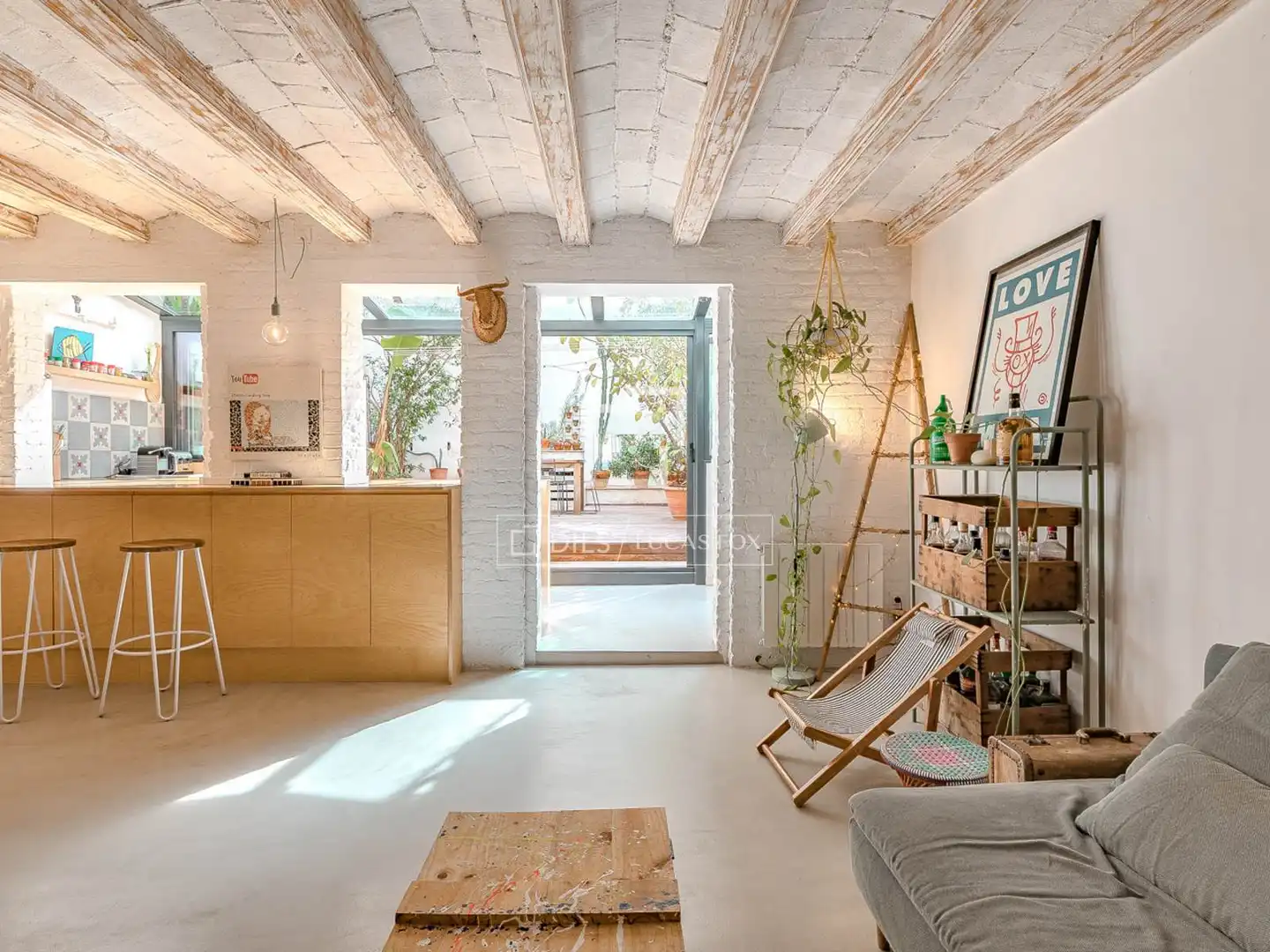 Wohnzimmer von Wohnung zum Verkauf in Barcelona mit Klimaanlage, Heizung und Terrasse