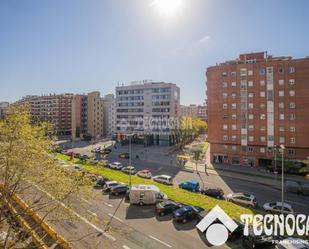 Vista exterior de Pis en venda en  Barcelona Capital amb Aire condicionat i Balcó