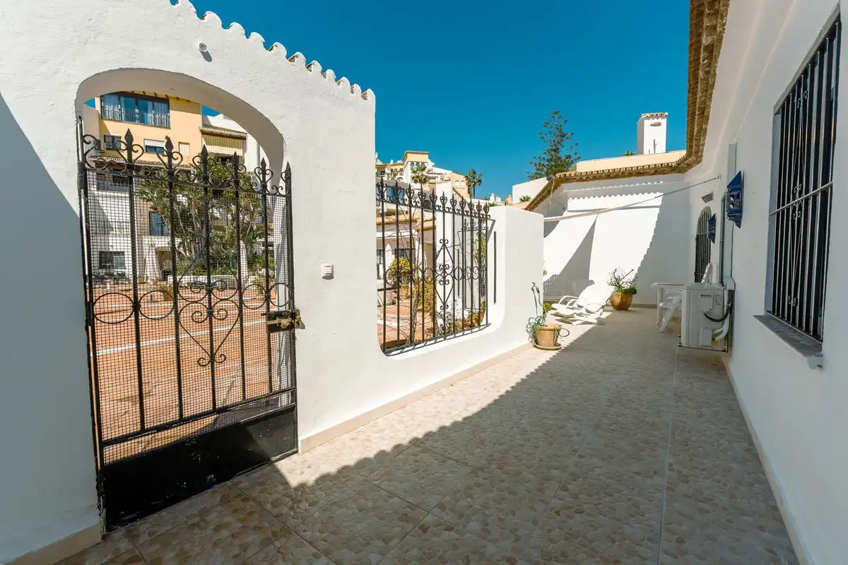 Terrassa de Casa adosada de lloguer en Marbella amb Piscina comunitària
