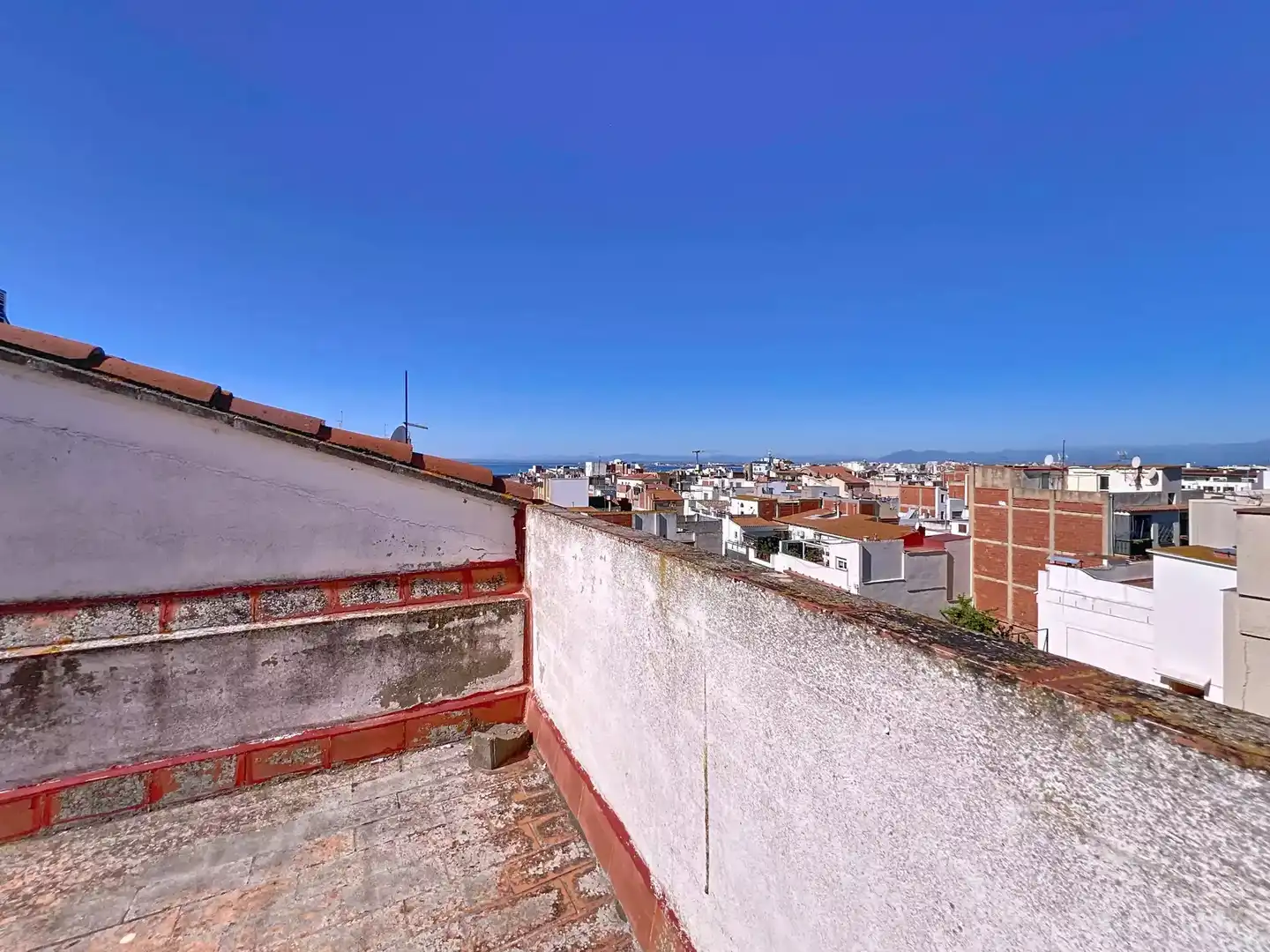 Vista exterior de Pis en venda en Roses amb Moblat