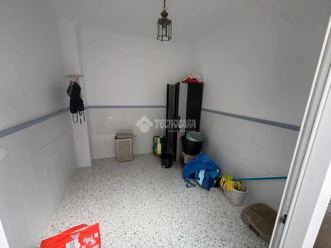 Casa adosada en venda en Paradas