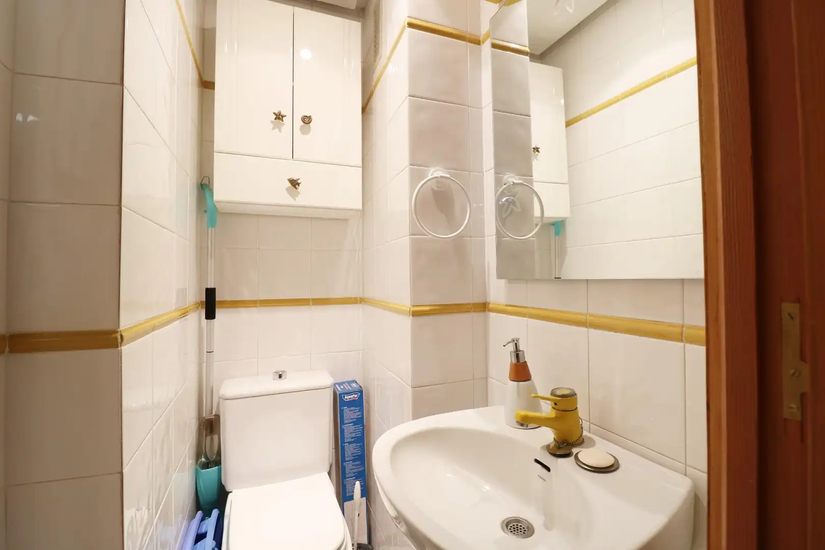 Bathroom of Flat for rent in Elche / Elx  with Air Conditioner, Furnished and Balcony