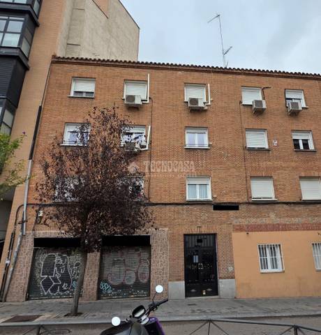 Local comercial en Venta en Valdeacederas