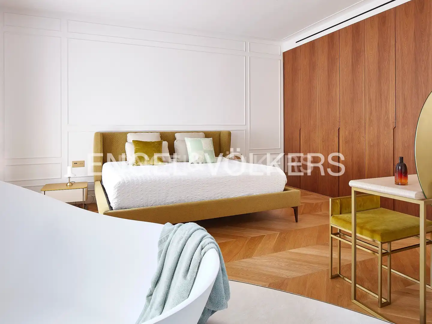Bedroom of Attic for sale in Barcelona  with Air Conditioner, Heating and Parquet flooring