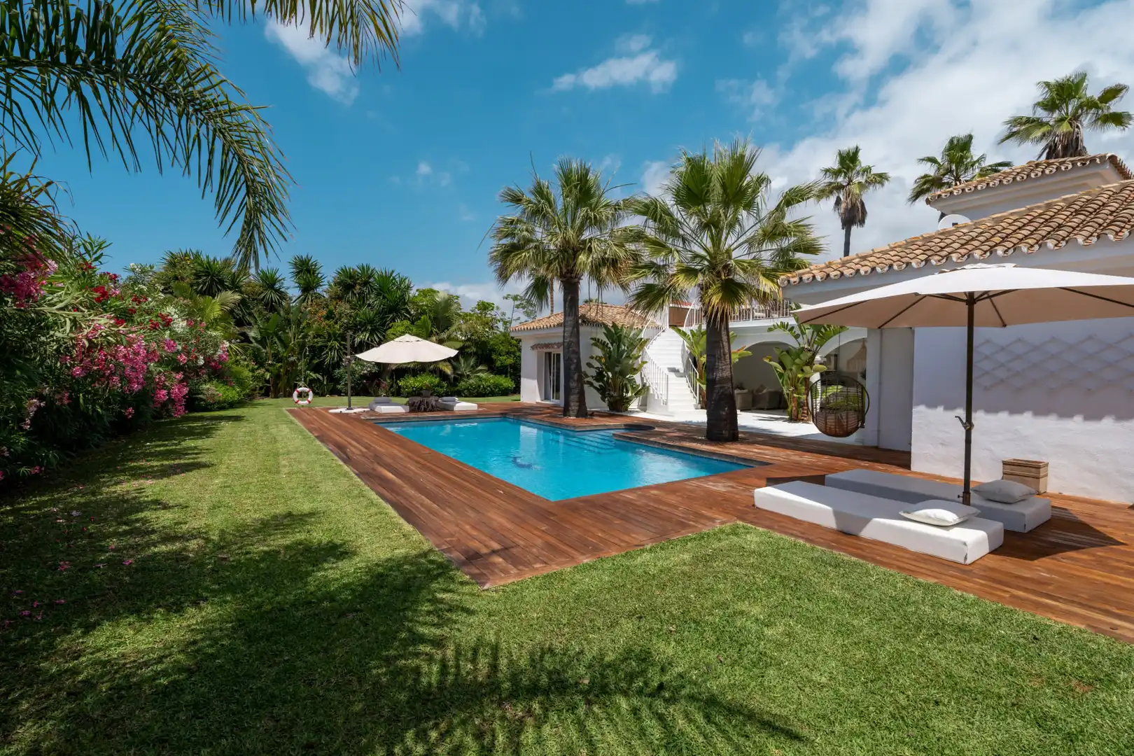 Casa con piscina en venta en Elviria - Cabopino, imagen 2