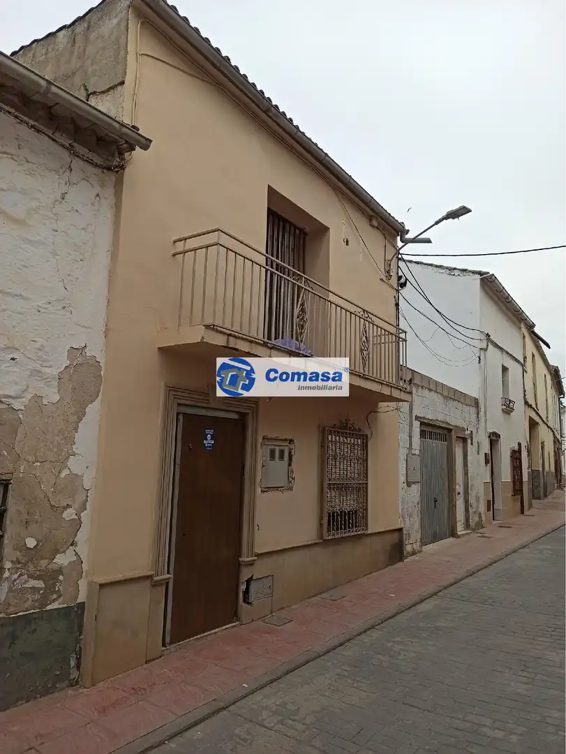 Casa o xalet en venda a Mengíbar