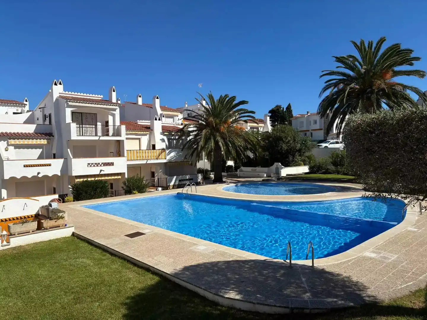 Piscina de Apartamento en venta en Roses con Aire acondicionado, Calefacción y Terraza