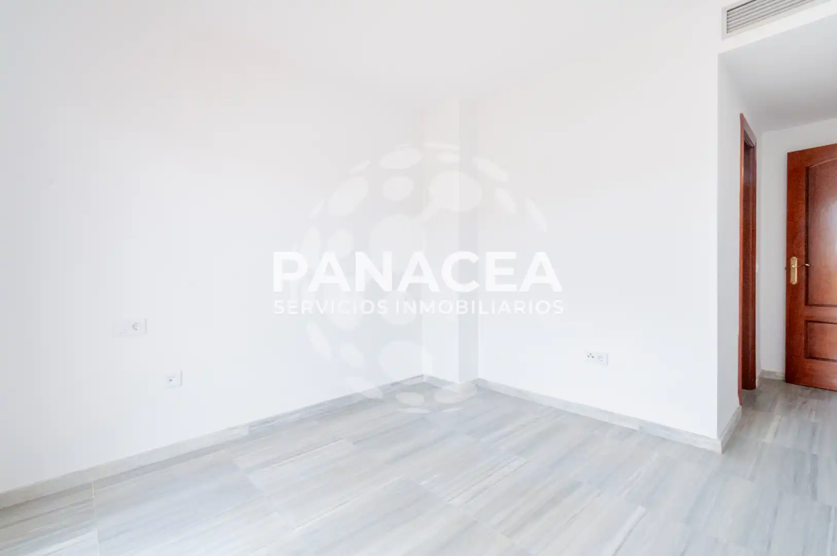 Flat for sale in Roquetas de Mar  with Balcony and Community pool