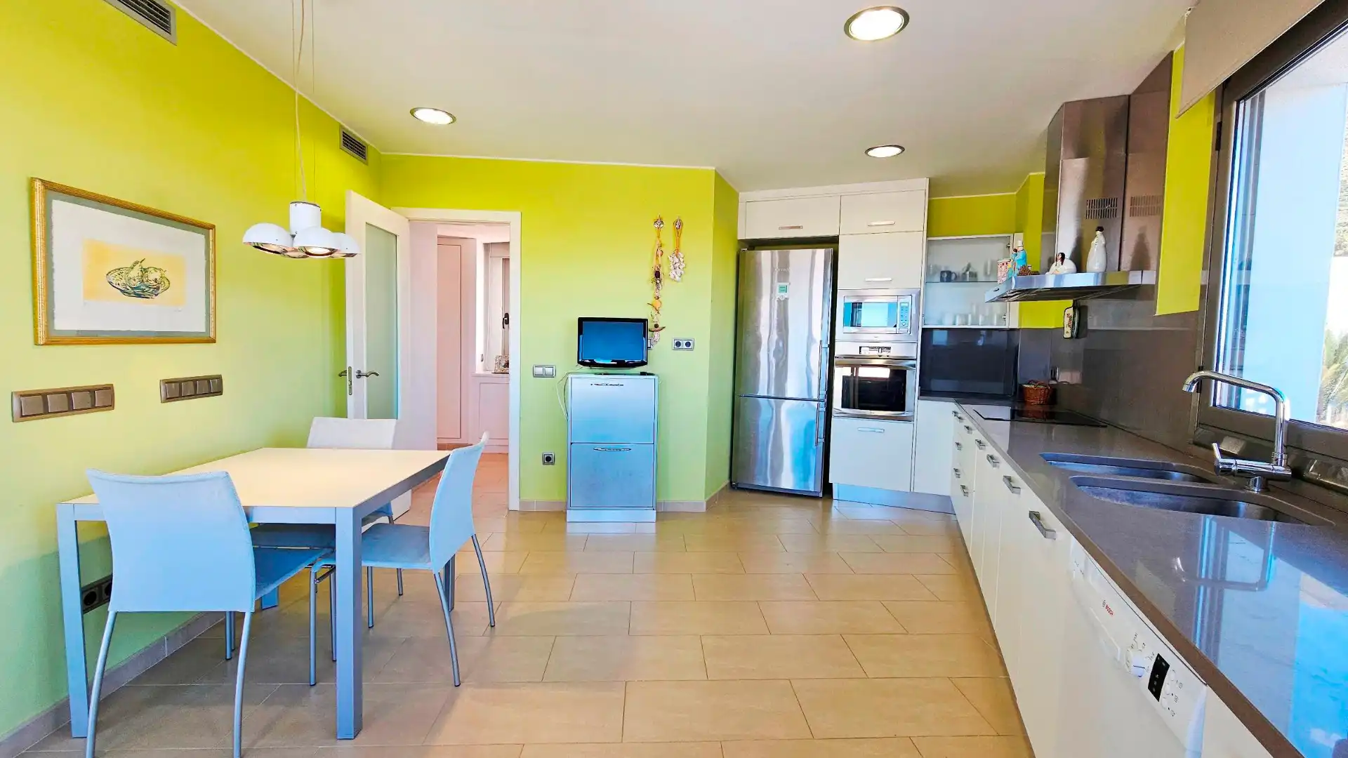 Cocina de Casa o chalet en venta en El Port de la Selva con Aire acondicionado, Calefacción y Jardín privado