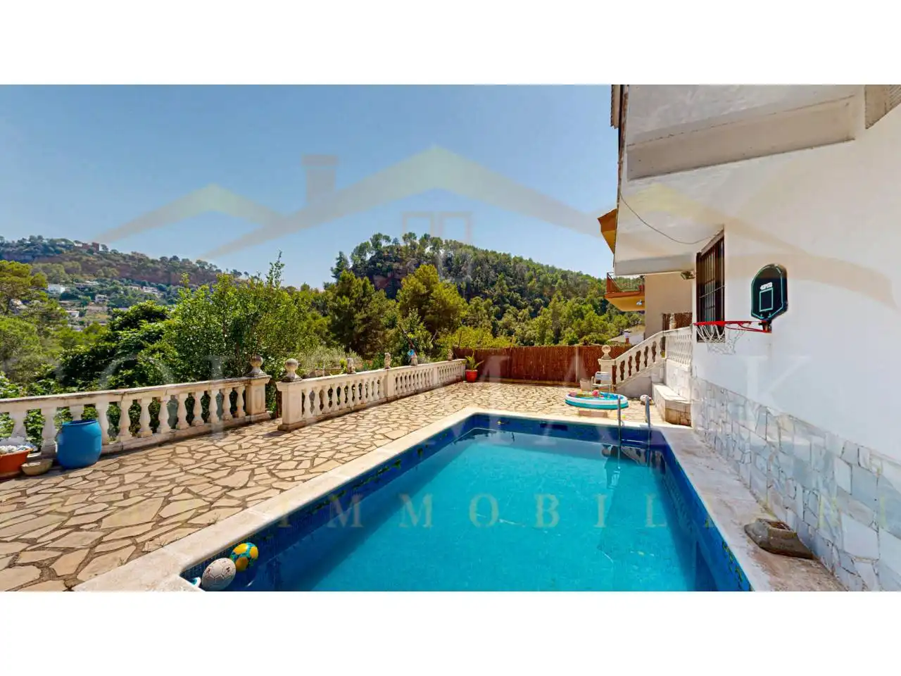 Vista exterior de Casa o xalet en venda en Corbera de Llobregat amb Calefacció, Jardí privat i Terrassa