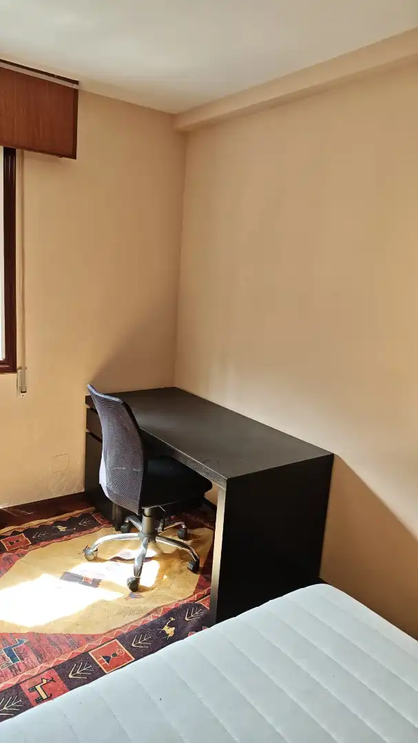 Habitación de Piso de alquiler en Culleredo con Jardín privado, Parquet y Amueblado