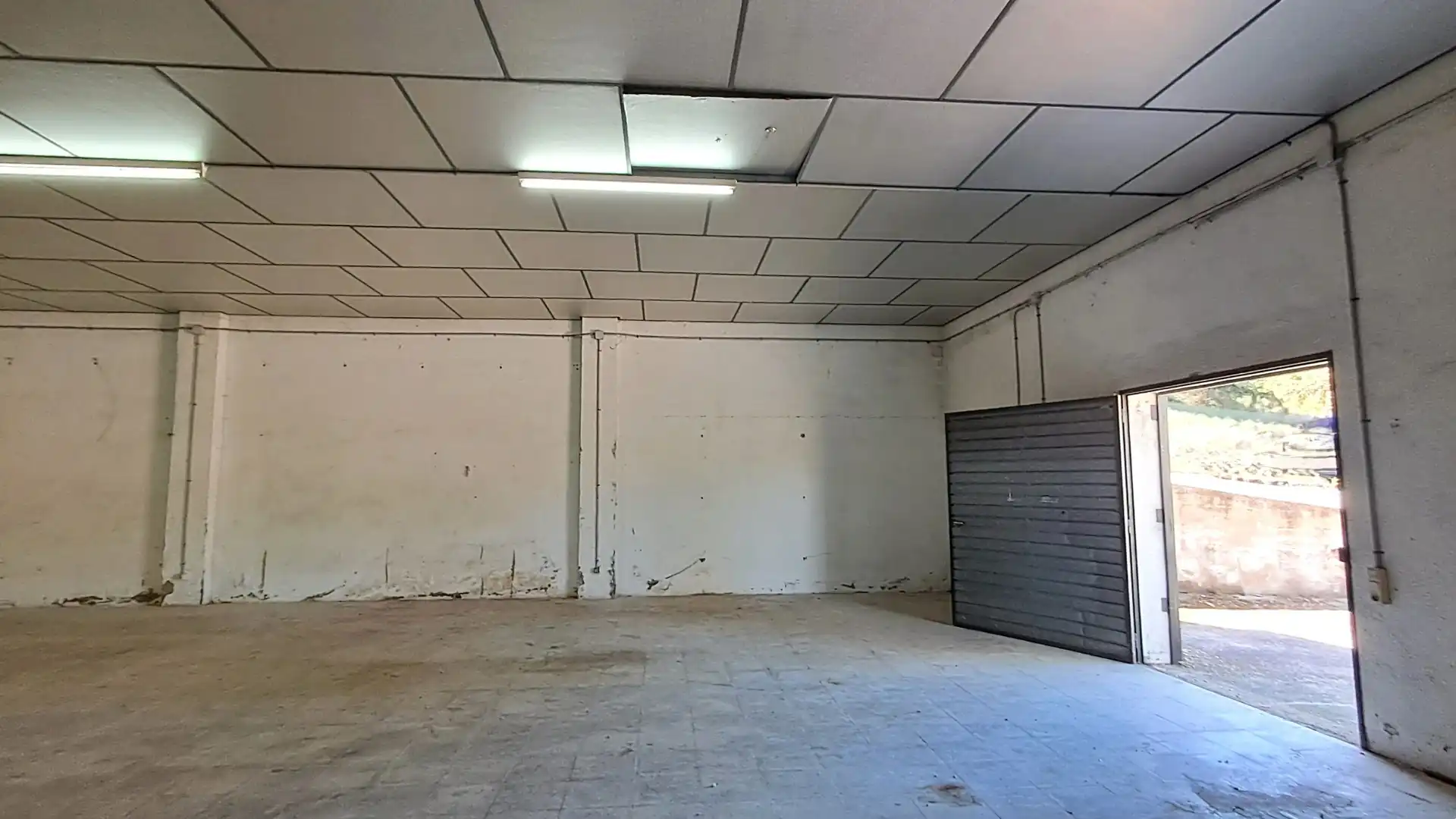 Fabrikhallen zum Verkauf in Sant Llorenç Savall