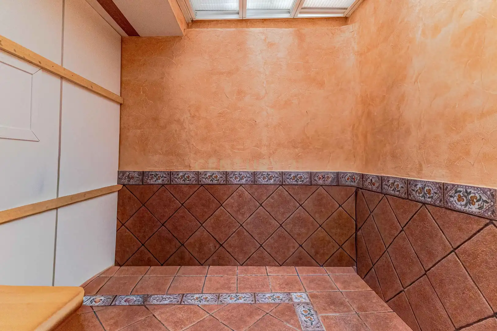 Baño de Apartamento en venta en Montefrío con Aire acondicionado y Jacuzzi