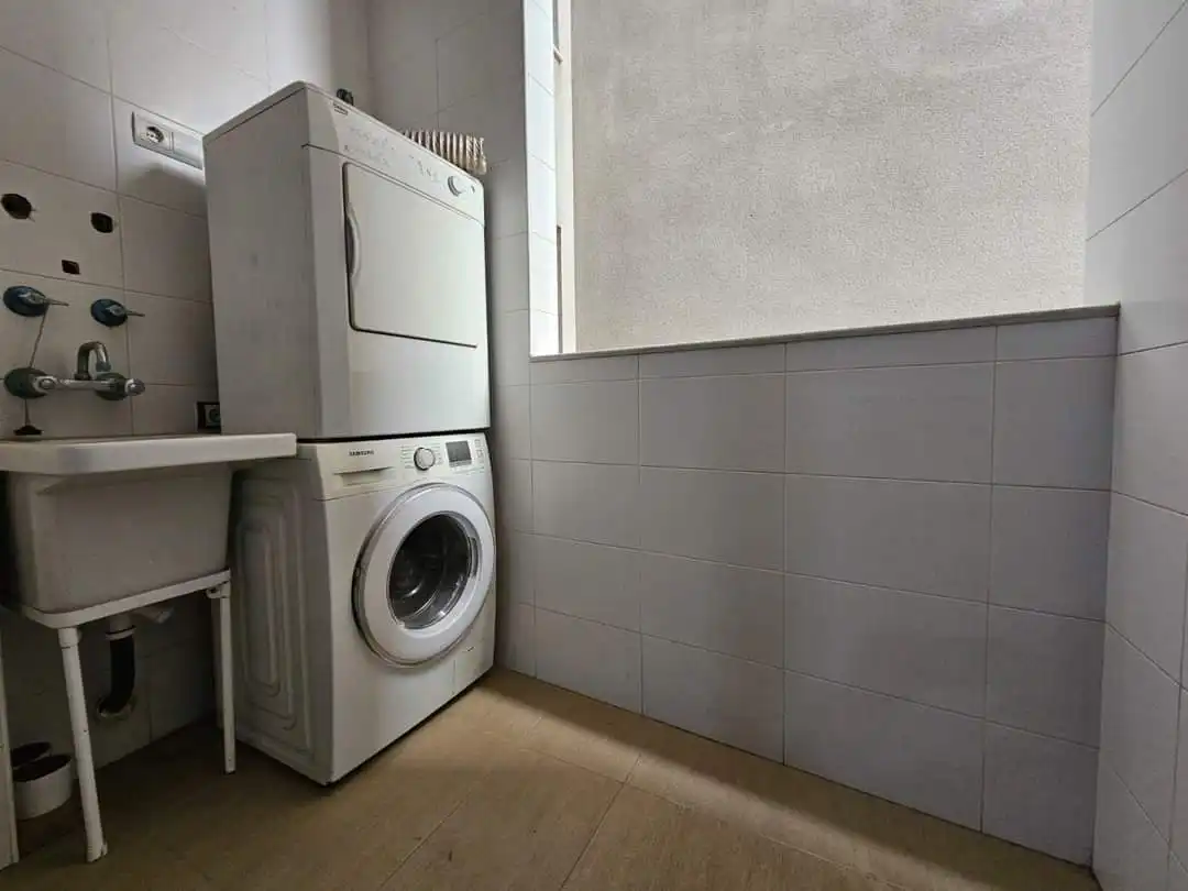 Habitación de Piso en venta en El Ejido con Terraza, Amueblado y Horno
