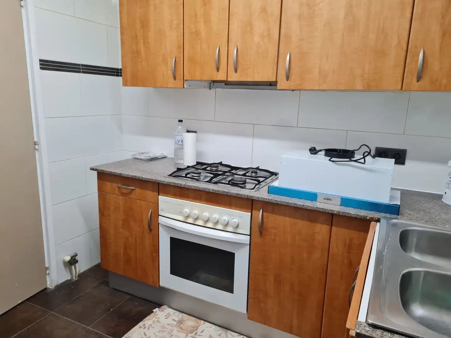 Cocina de Piso de alquiler en Girona con Calefacción, Parquet y Amueblado