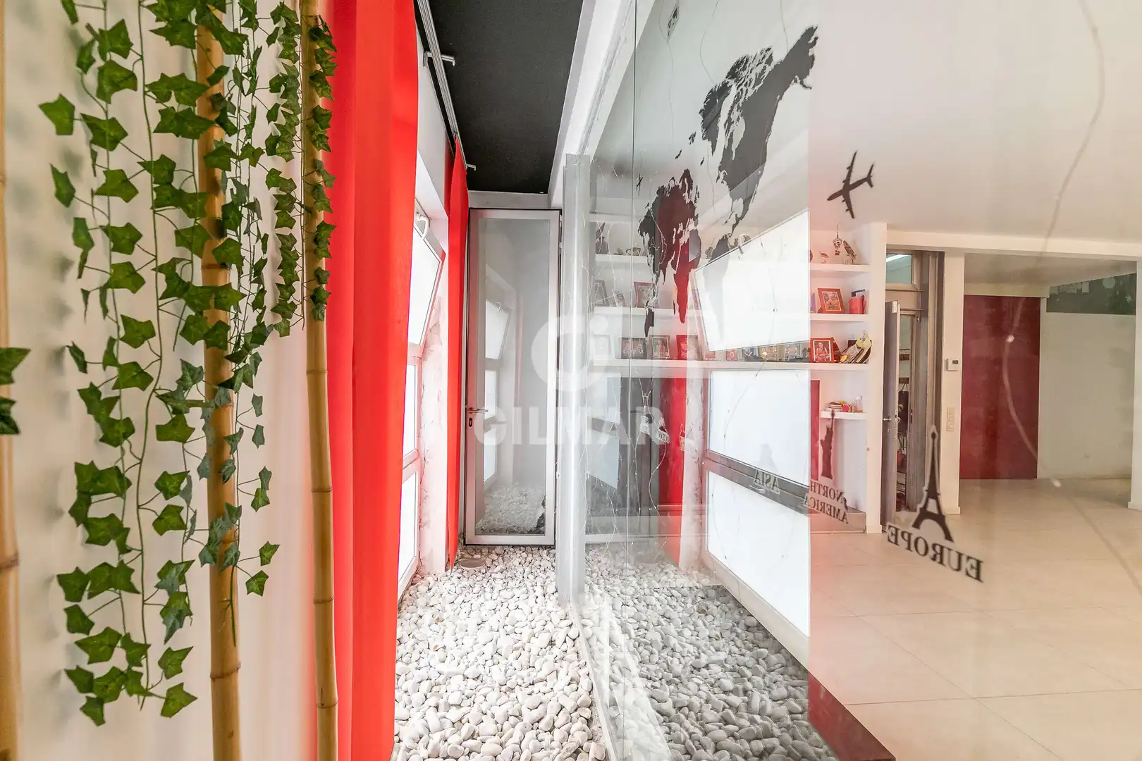 Piso en venta en Madrid con Calefacción y Balcón