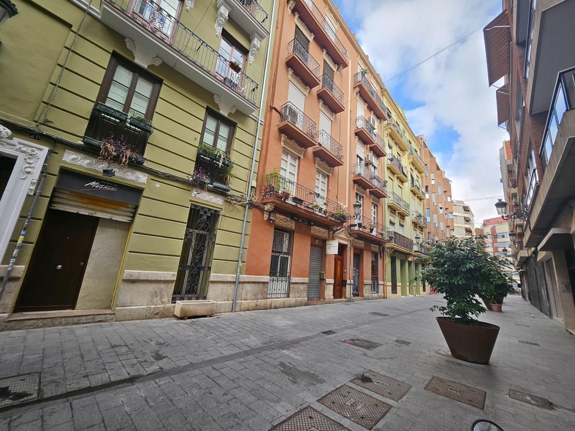 Exterior view of Premises for sale in  Valencia Capital