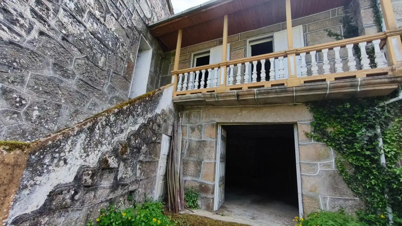 Vista exterior de Finca rústica en venda en Baños de Molgas amb Jardí privat i Balcó