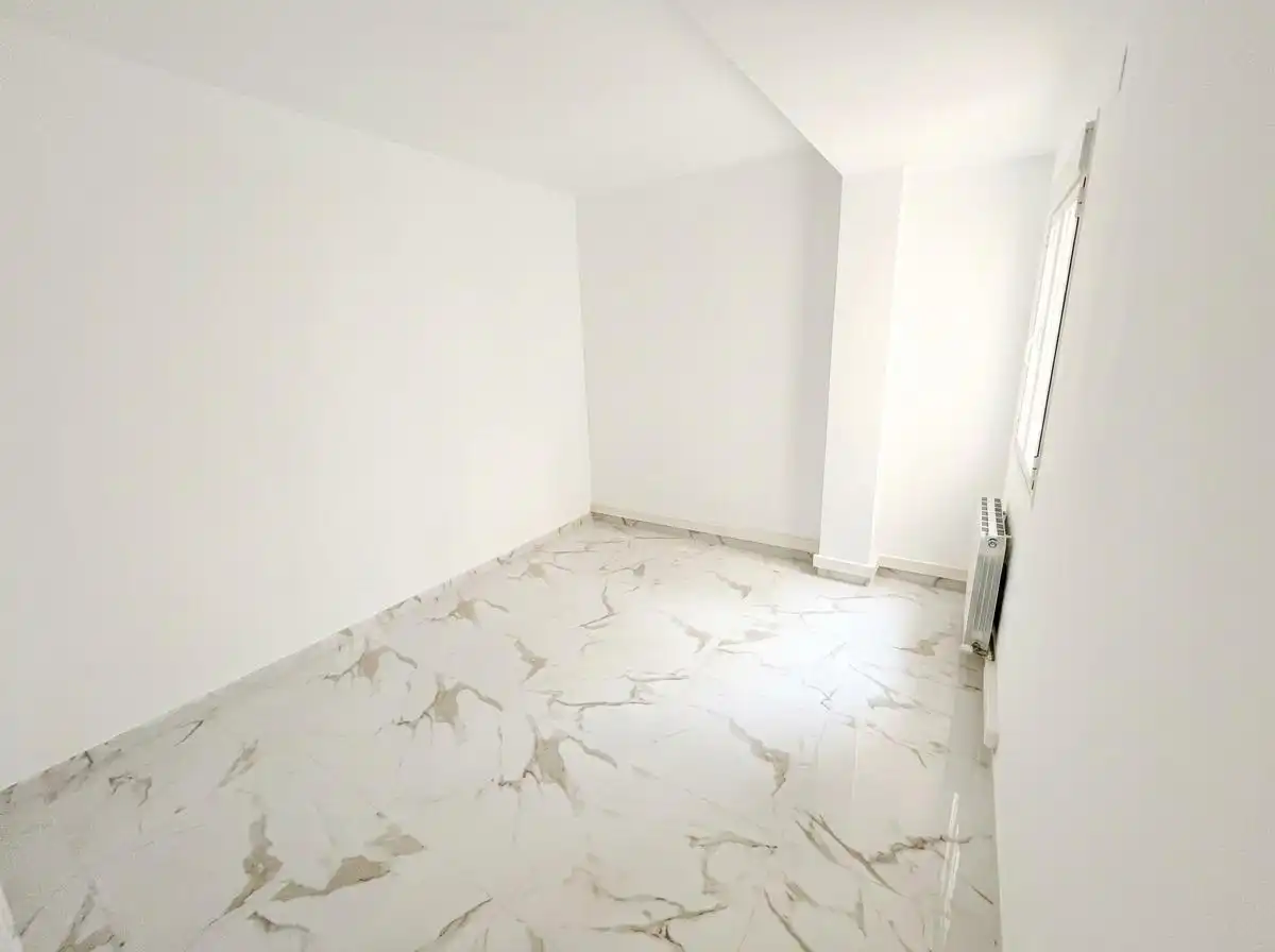 Flat with terrace to rent in Calle Calle Alhamar, imagen 18
